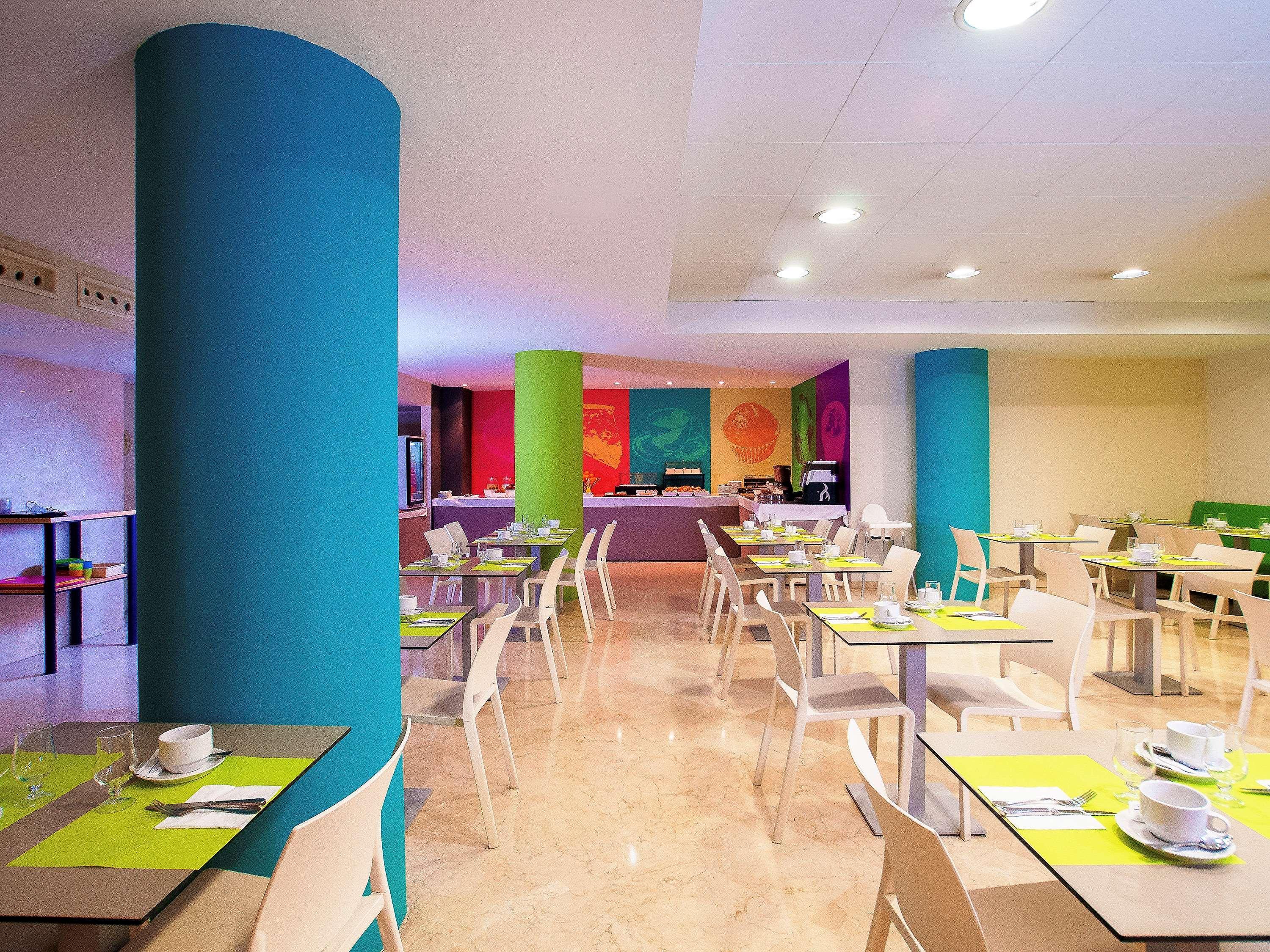 Hotel Ibis Styles Zaragoza Ramiro I Restaurace fotografie