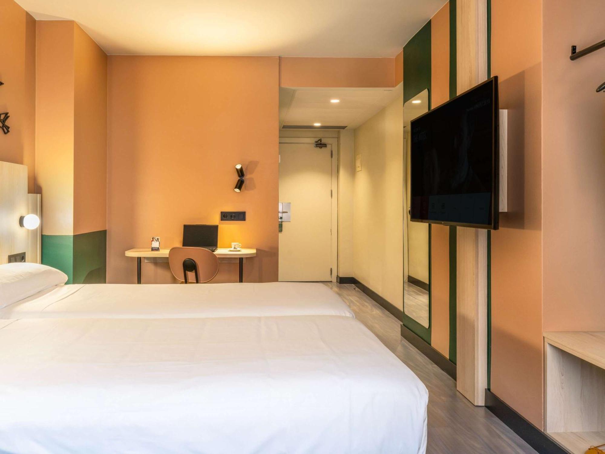 Hotel Ibis Styles Zaragoza Ramiro I Exteriér fotografie