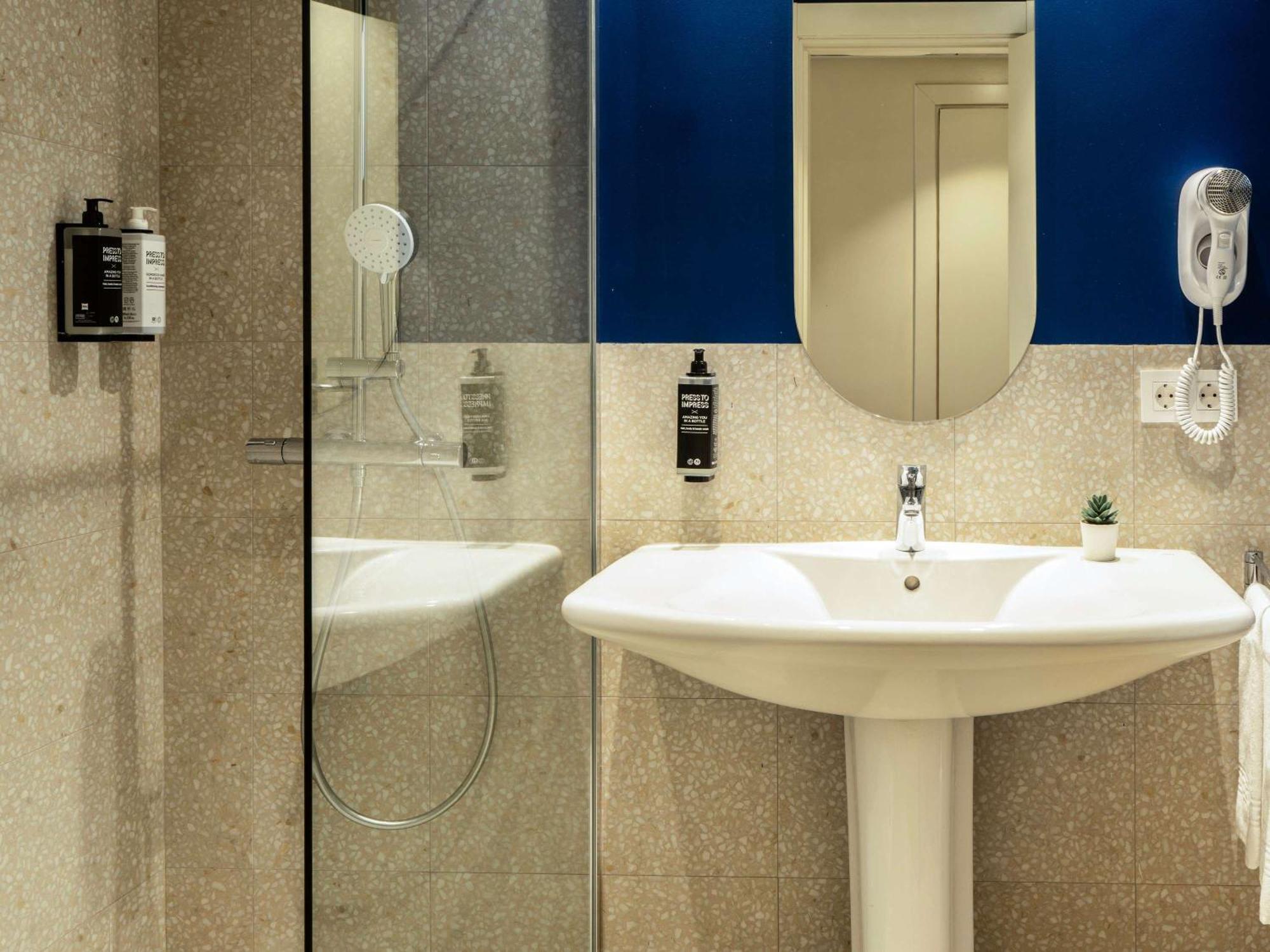Hotel Ibis Styles Zaragoza Ramiro I Exteriér fotografie